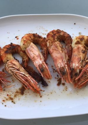 Une photo de Gambas géantes grillées aux épices italiennes