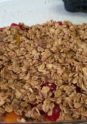A picture of Peach & Cherry Crisp.