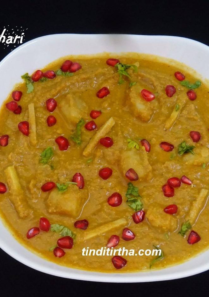 உருளைக்கிழங்கு- மாதுளை கறி / கந்தரி ஆலு சப்ஜி செய்முறை முக்கிய புகைப்படம்