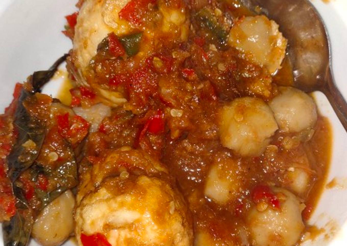 Telur bakso balado