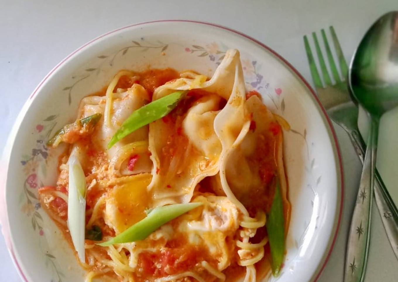 Sup Pangsit Pedas ala Sundubu Jjigae/Sup Tahu Pedas