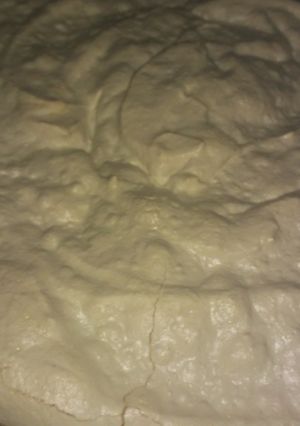 Una foto de Merengue duro, ideal para rellenar y cubrir tortas