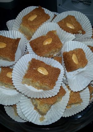 A picture of Pispiti - Greek cake.