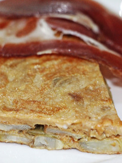 Una foto de Tortilla de alcachofas