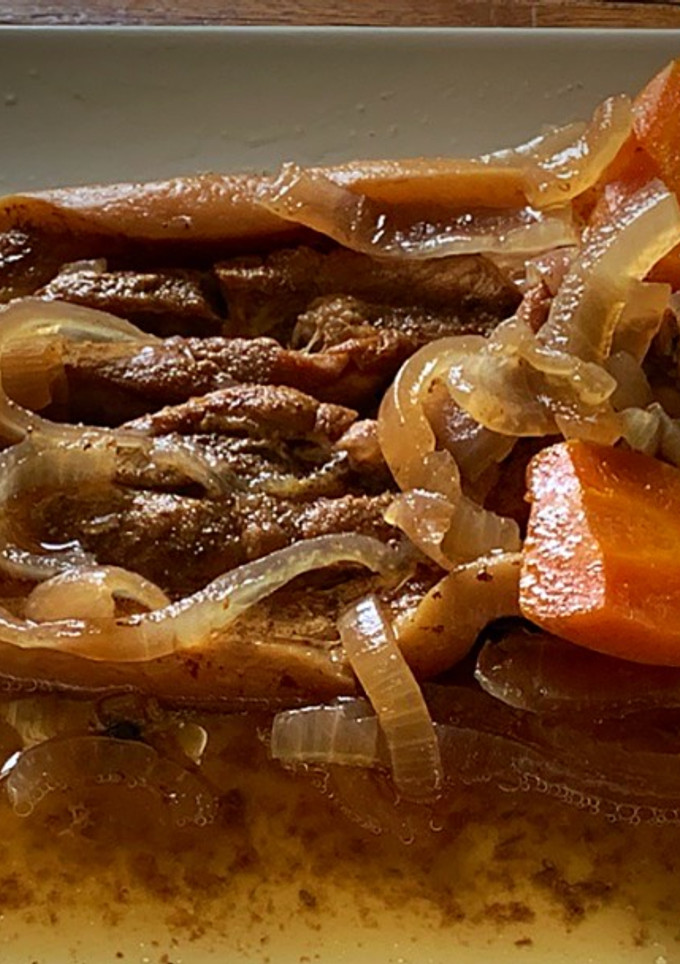 Una foto de Panceta en caldo oriental