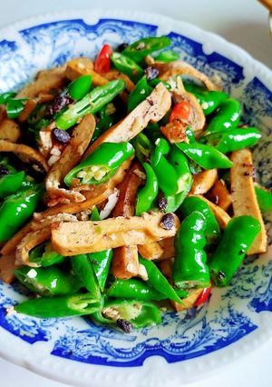 豆乾糯米椒 的食譜成品照片