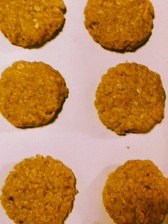 Una foto de Galletas de avena, plátano y coco, sin horno
