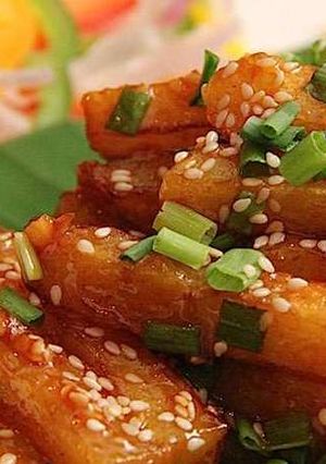 A picture of Honey Chili Potatoes.