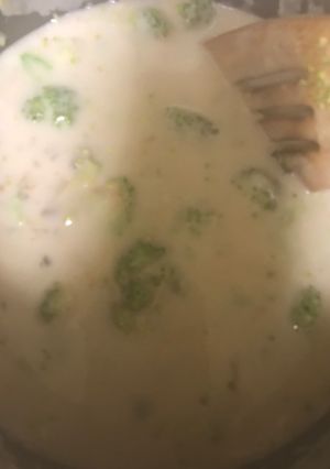 صورة لوصفة شوربة الفطر مع اضافة بطاطا وبروكلي