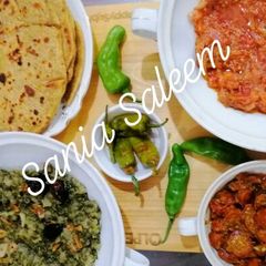 A picture of Pure Desi Platter  Tamatar Pyaz ki Chutney and Baisan ki Roti.