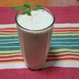 Licuado proteico de melón con albahaca