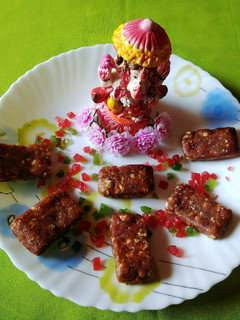 डेट्स बार रेसिपी मुख्य फोटो