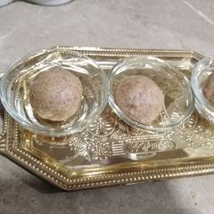 Gond aur Attay kay Ladoo A picture of Gond aur Attay kay Ladoo.