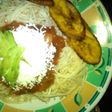 Pasta con salsa boloñesa casera
