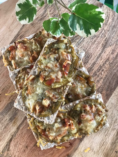 Une photo de TARTINES PESTO/AUBERGINES/POIVRONS