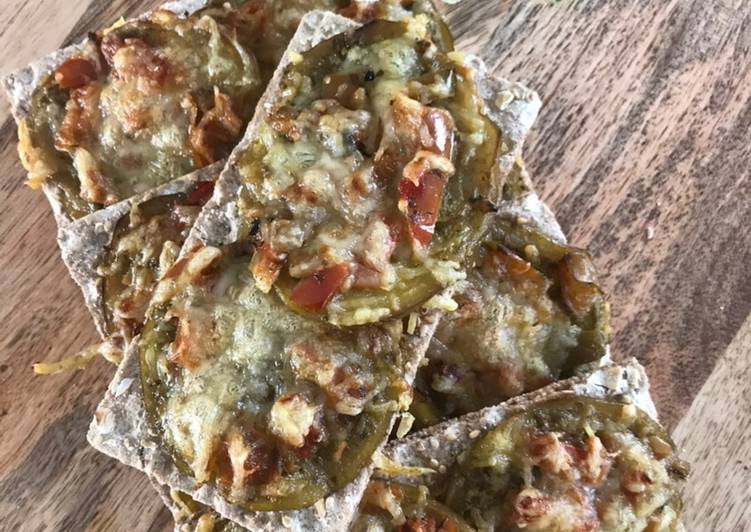 La Meilleur Recette De TARTINES PESTO/AUBERGINES/POIVRONS