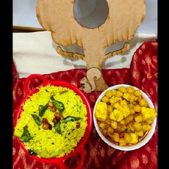 A picture of Lemon rice and chole paneer sabzi.