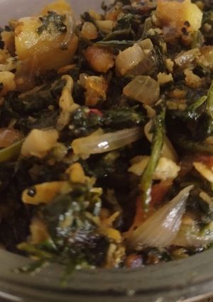 পালং শাক (palak saag recipe in Bengali) রেসিপির প্রধান ছবি