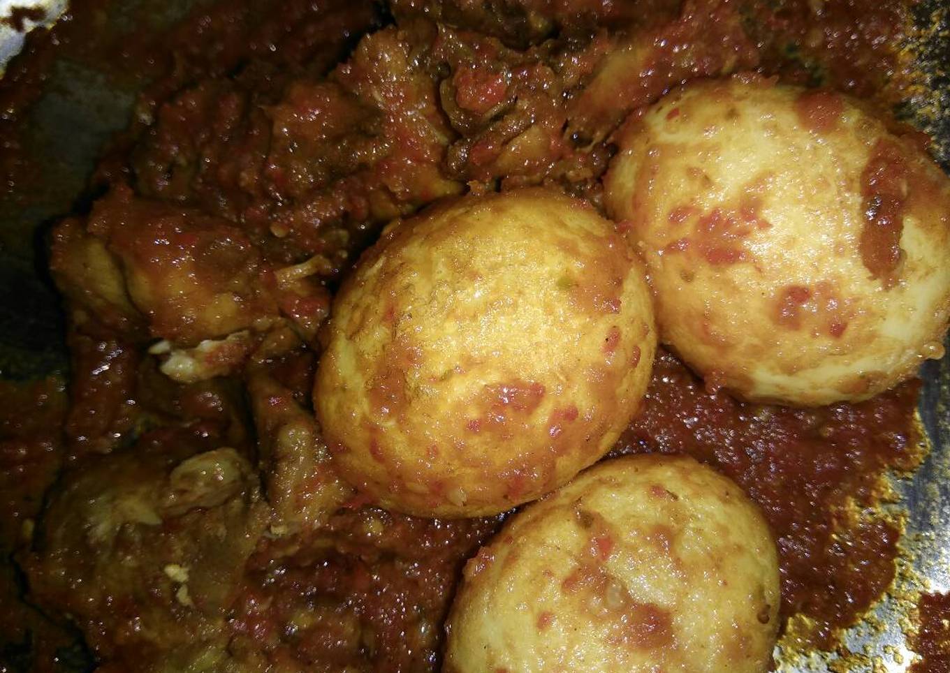 Ayam dan telur balado