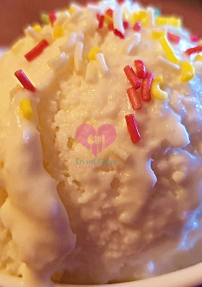 Una foto de Helado de Coco casero ¡Cremoso!