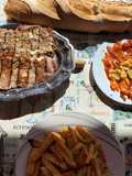 Cachopo a la parrilla con pimientos y ajo a la parrilla asados
