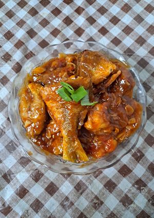 Foto resep Ikan Ekor Kuning Masak ala Sarden