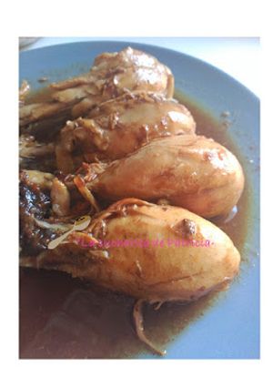 Una foto de Muslos de pollo con refresco de Cola al toque de cebolla