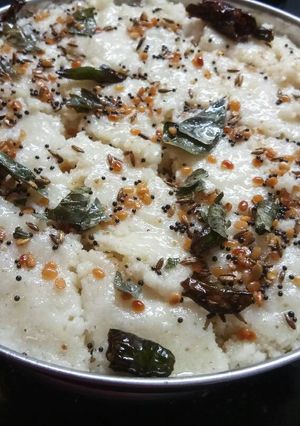 A picture of Rava dhokla.