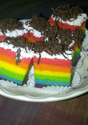 Foto resep Rainbow Cake Potong Cream