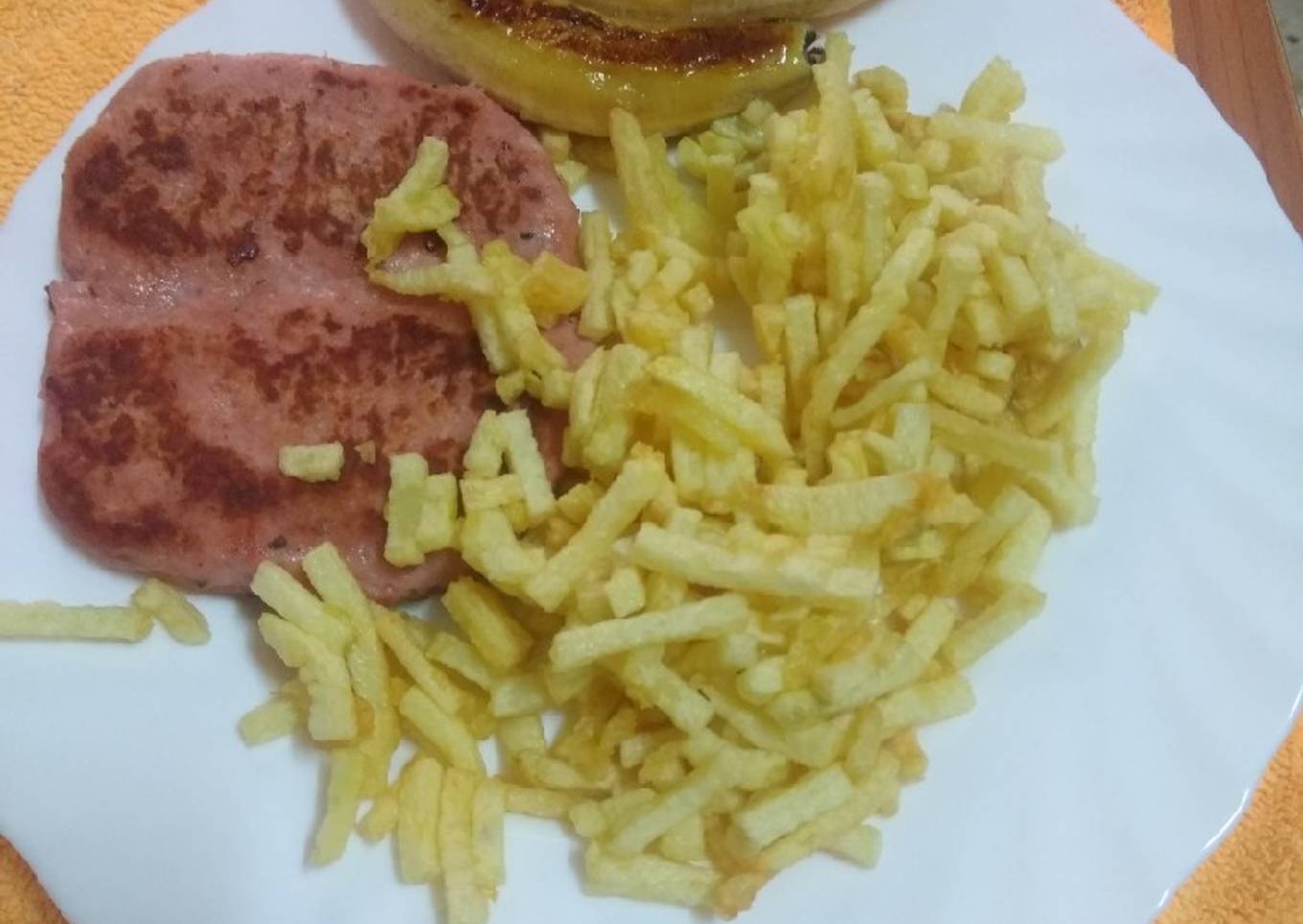 Hamburguesa de pollo estilo canario
