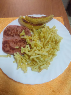 Una foto de Hamburguesa de pollo estilo canario