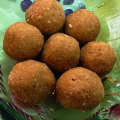 A picture of Ladoo.