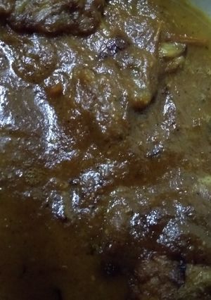 A picture of Omelette curry.