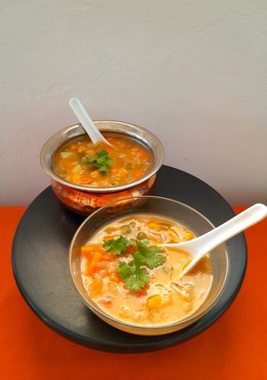 વેજીટેબલ ક્લીયર સૂપ (Vegetable Clear Soup Recipe In Gujarati) રેસીપી મુખ્ય ફોટો