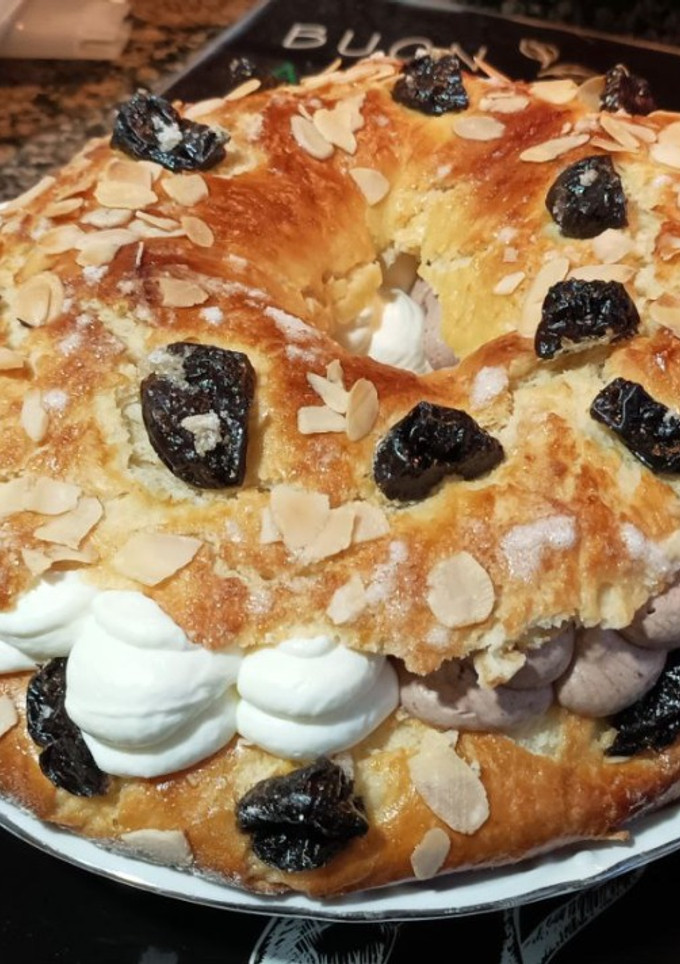 Una foto de Roscón de reyes sencillo