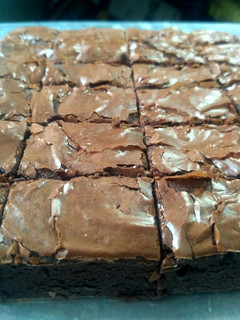 Foto resep Chewy Shiny Crust Brownies