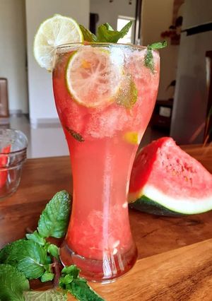 A picture of Watermelon mojito.