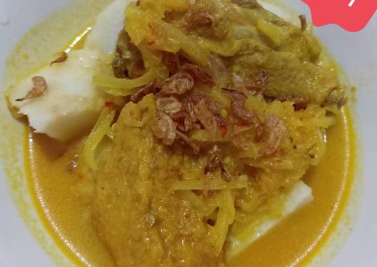 Lontong sayur