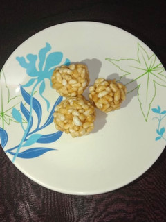 मम्मरा लाडू (mamra ladoo recipe in marathi) रेसिपी चे मुख्य फोटो