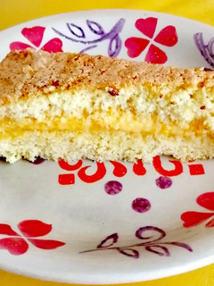 Una foto de Bizcocho relleno de crema de Mango