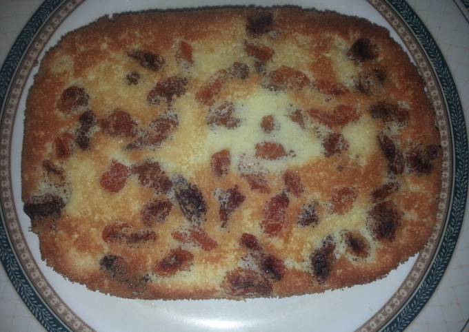 Recipe of Speedy Almond raisin sponge cake