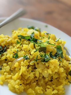 A picture of Kanda batata poha / Poha.