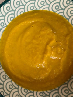 Una foto de Crema de zanahoria, brócoli y manzana con puerro en Thermomix
