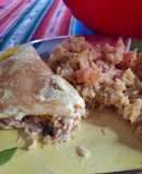 Omellette de pollo 🍗 y calabaza con lentejas pasadas y tomate 🍅