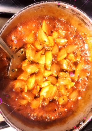 A picture of Mango sweet pickle.