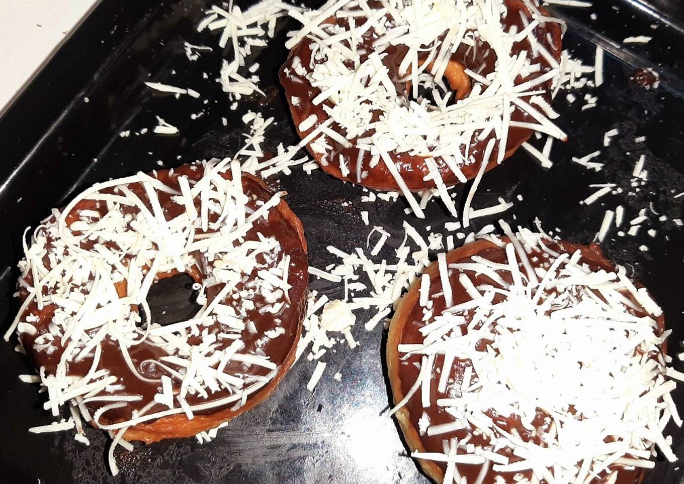 Donat Toping Ganache Cokelat Keju Endesss