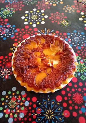 Una foto de Torta invertida de manzanas 🍎
