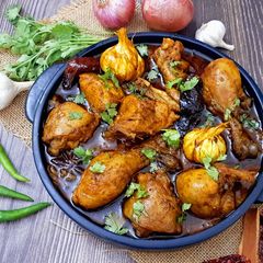 A picture of Bihari Style Chicken Curry.