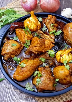 A picture of Bihari Style Chicken Curry.