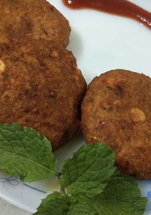 A picture of Elephant foot yam vadai.